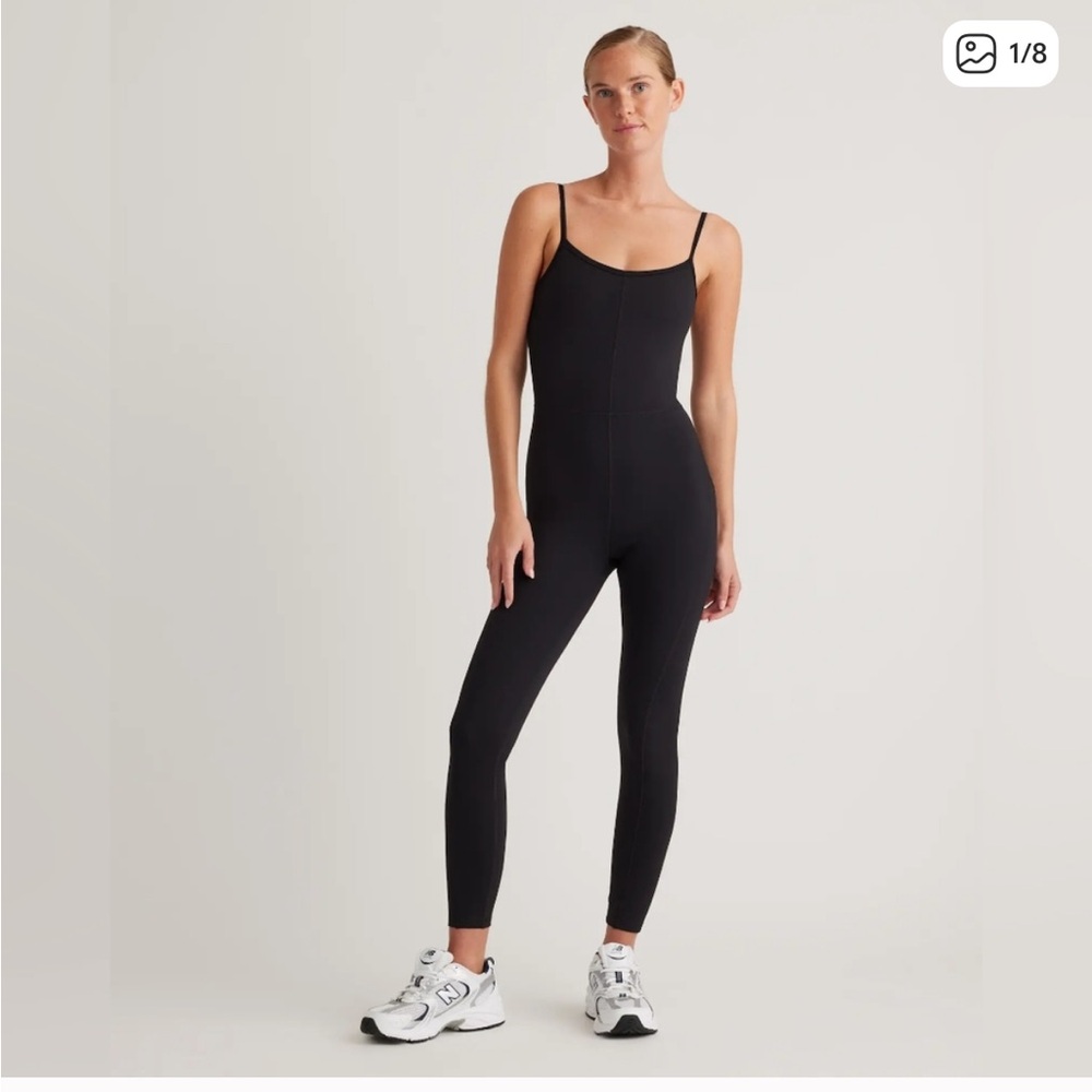 Quince ultra form jumpsuit leggings size medium new with tags NWT